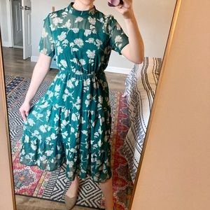 Lulu’s Green Floral Midi Dress